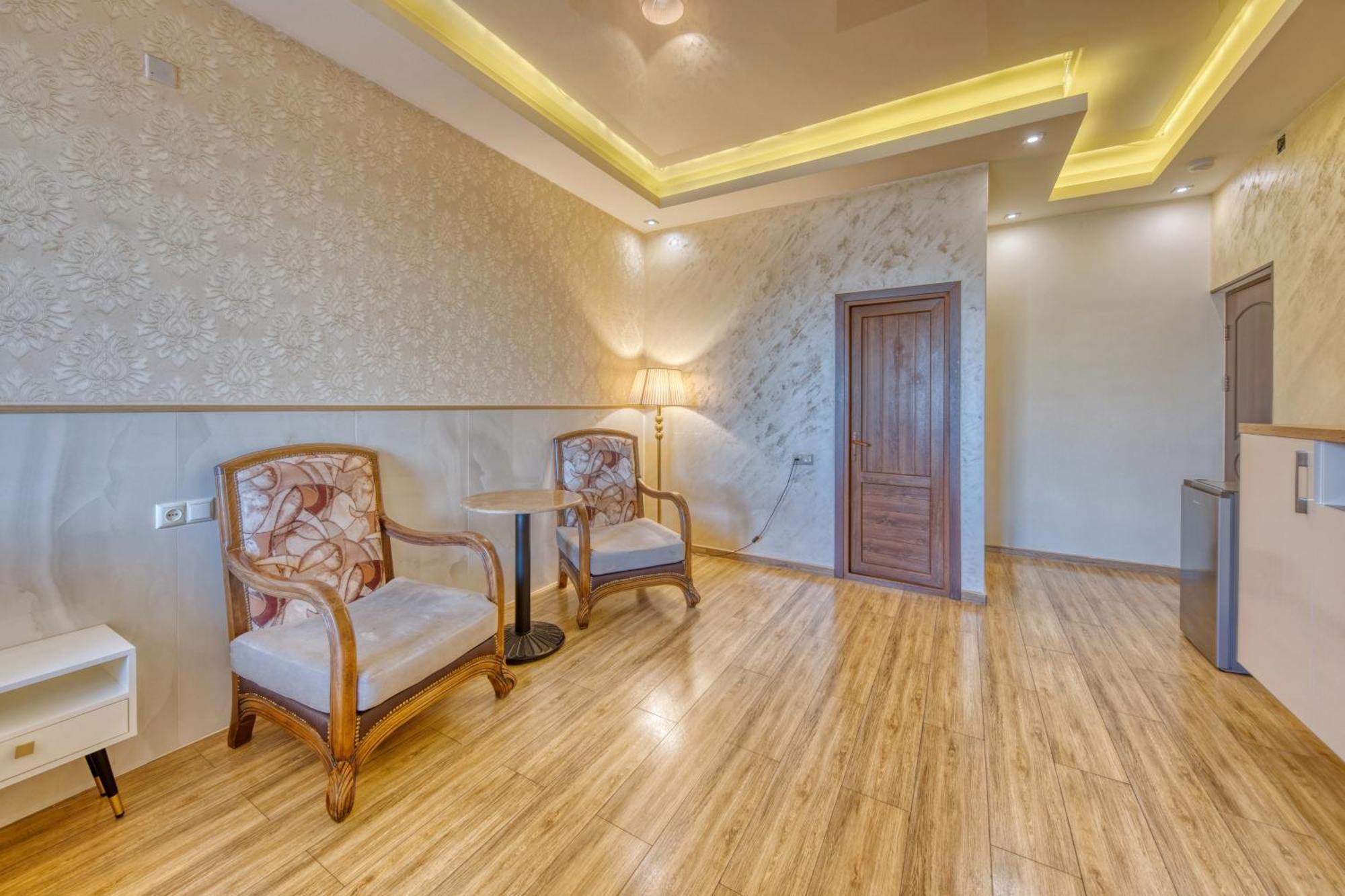 Aleppo Hotel Jereván Kültér fotó