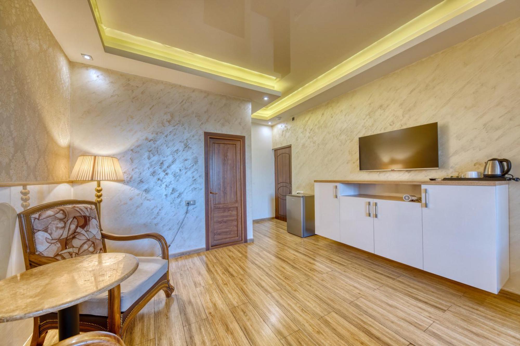 Aleppo Hotel Jereván Kültér fotó