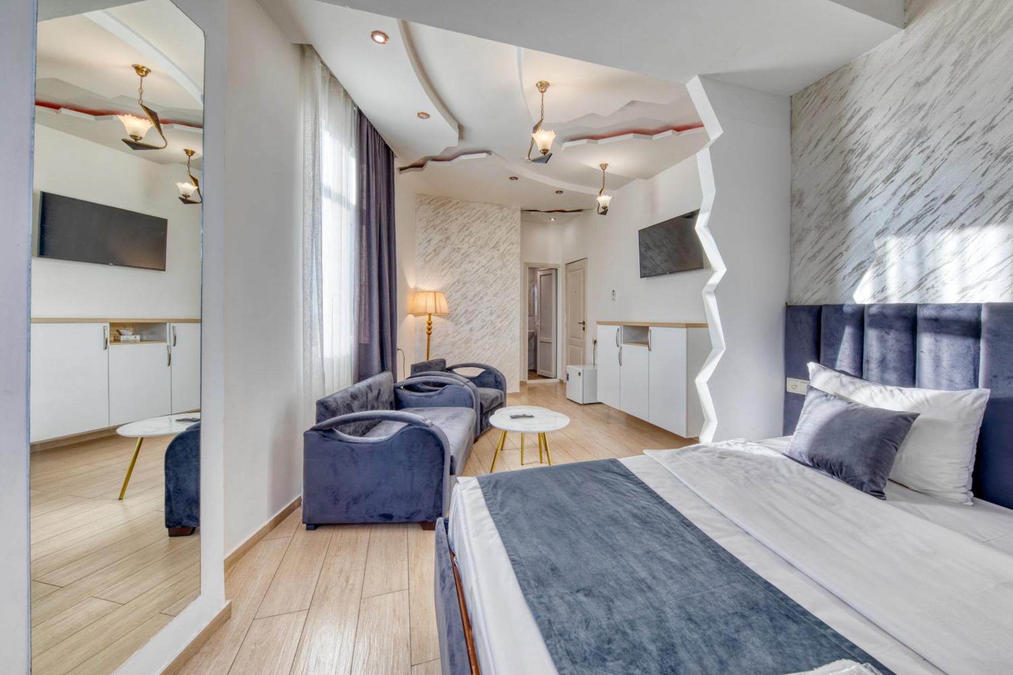 Aleppo Hotel Jereván Kültér fotó