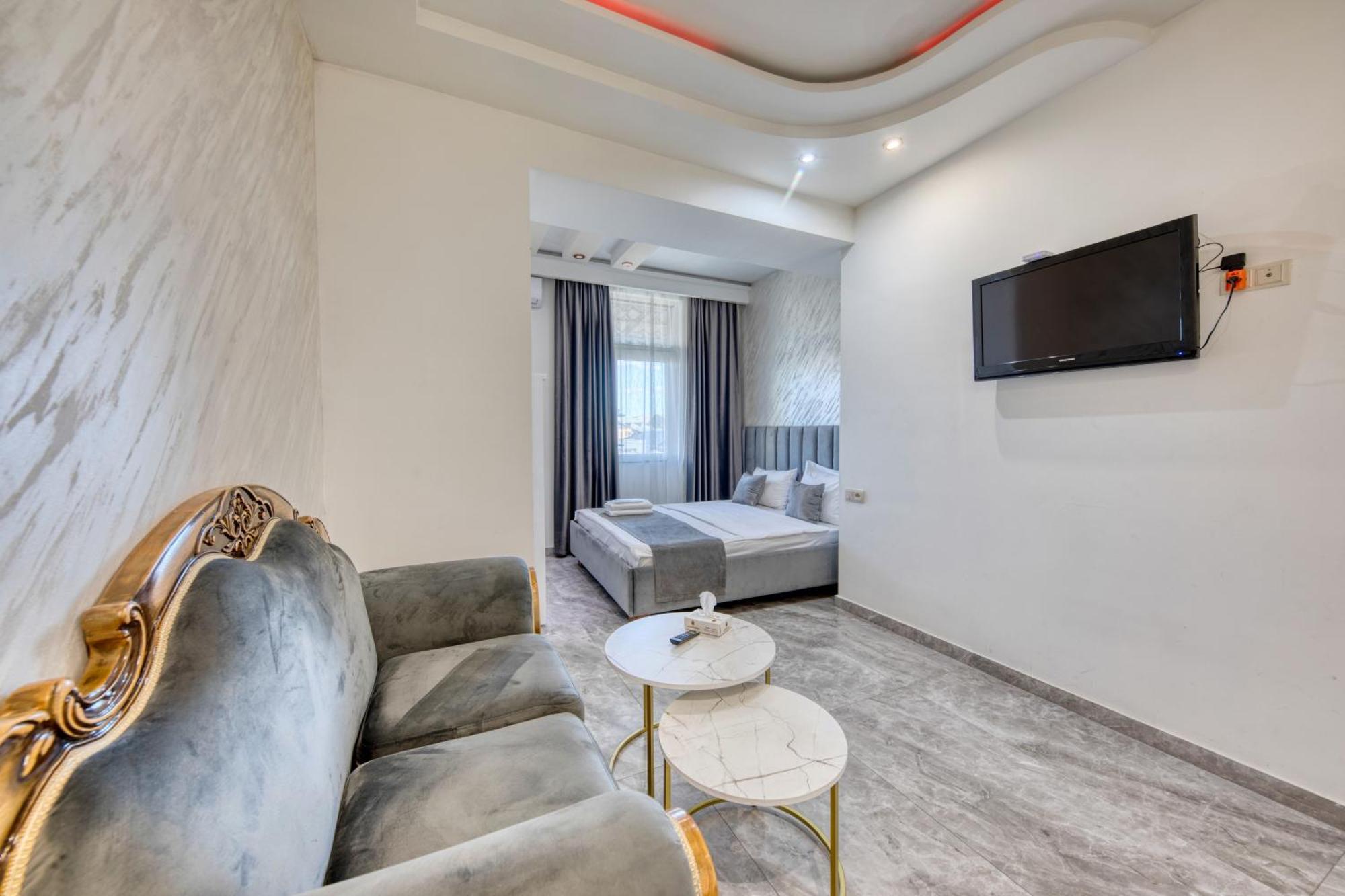 Aleppo Hotel Jereván Kültér fotó
