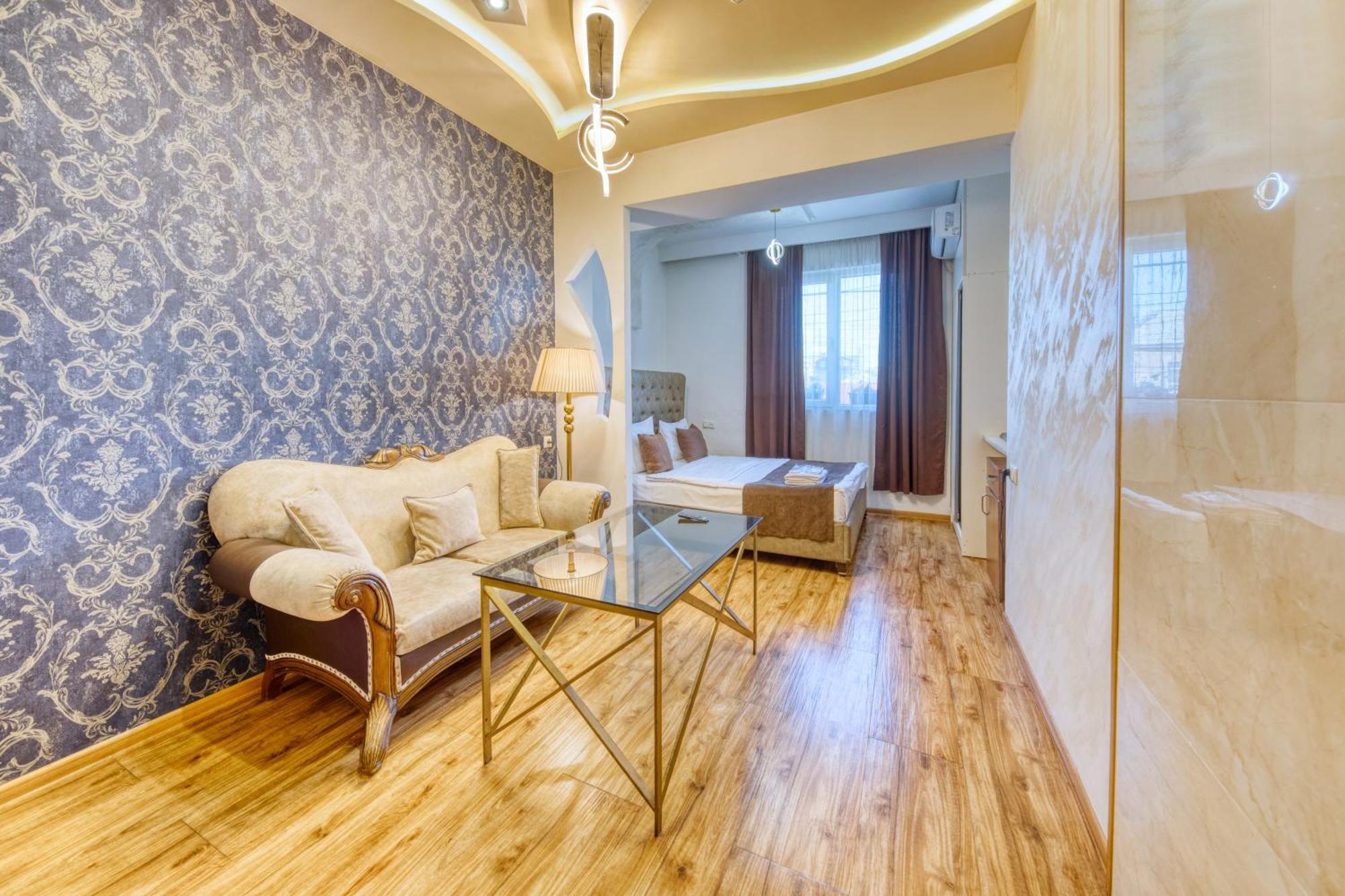Aleppo Hotel Jereván Kültér fotó