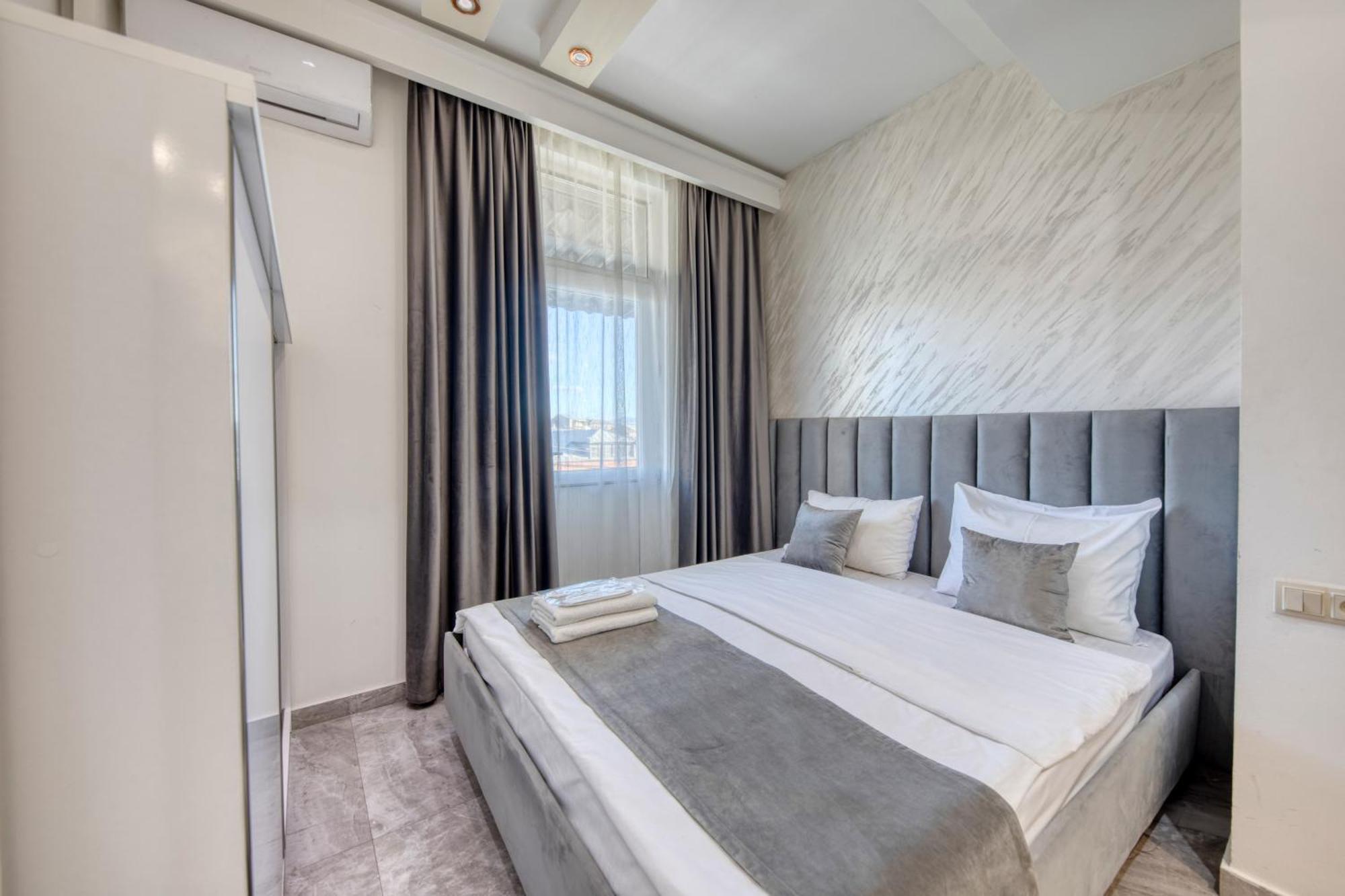 Aleppo Hotel Jereván Kültér fotó
