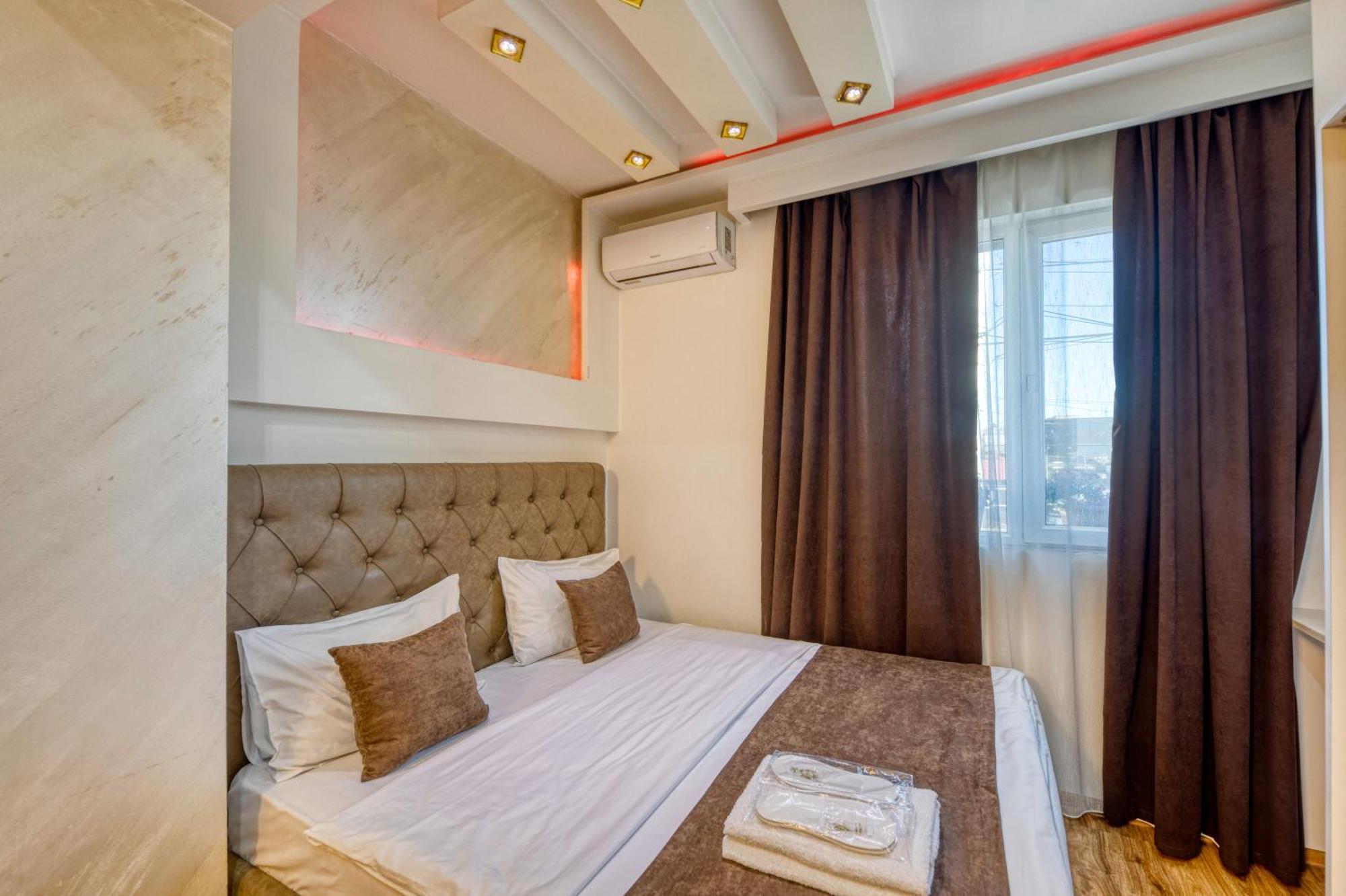 Aleppo Hotel Jereván Kültér fotó