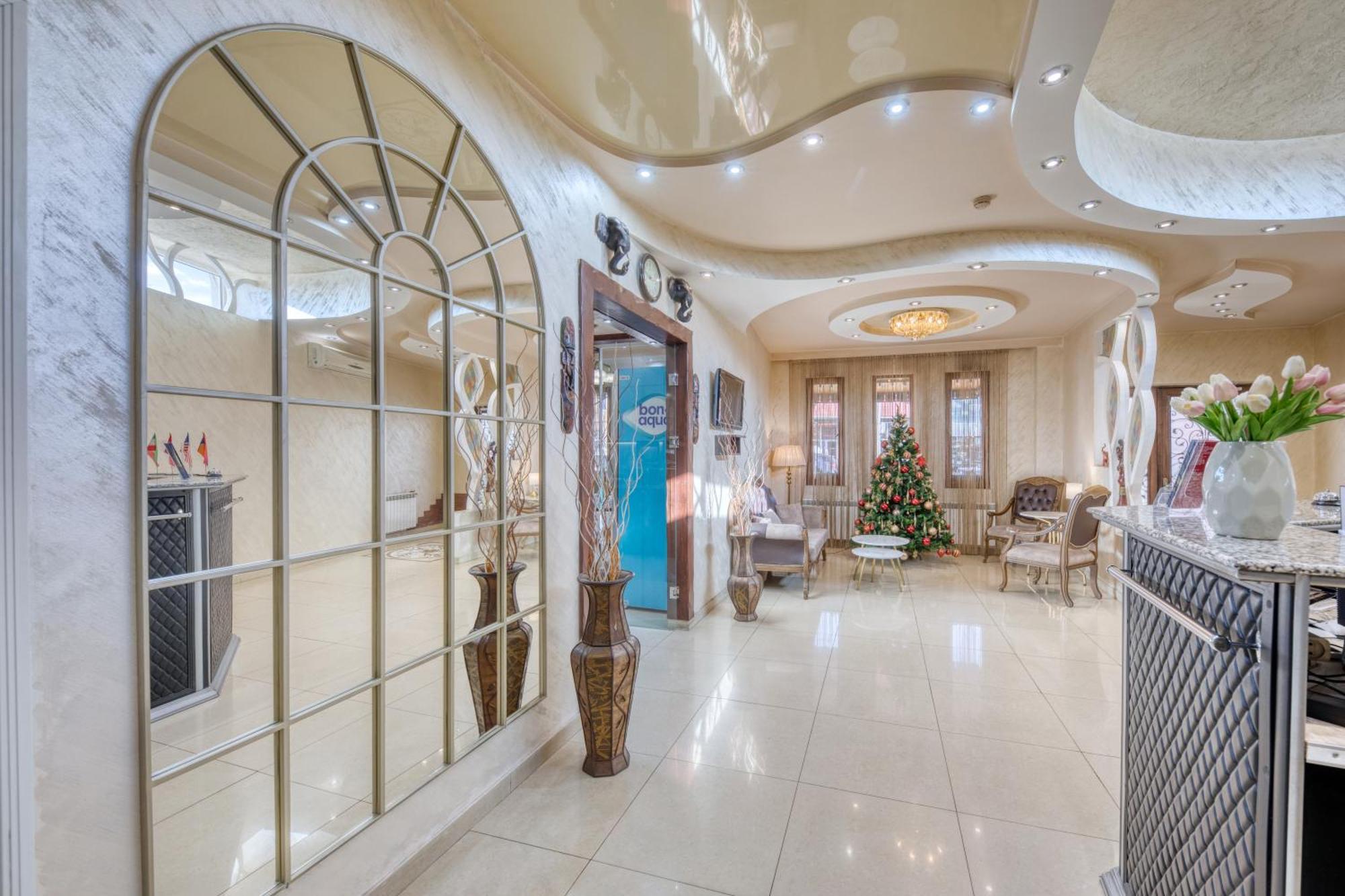 Aleppo Hotel Jereván Kültér fotó